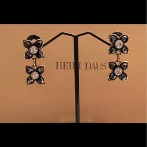 Heidi Daus ‘Floral Divinity’